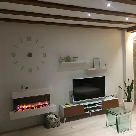 Ribera Del Puente Lejlighed