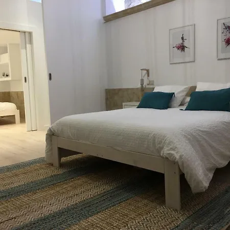 Ribera Del Puente * サラマンカ