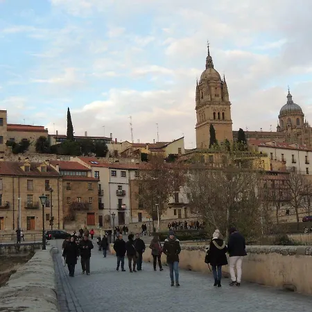 アパート Ribera Del Puente